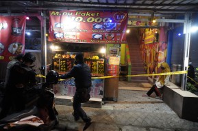 Langgar PPKM Darurat, Belasan Kafe dan Warkop di Bojonegoro Disegel