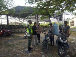 Upload Gantangan Burung, Pria di Gresik Dapat Bogem Mentah