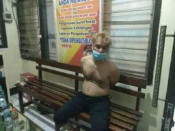 Diduga Melakukan Pelecehan Seksual, Pemilik Salon Dikeler Ke Mapolsek Duduksampeyan