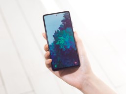 Latihan untuk Tanding Esports Lebih Aman dengan  Kapasitas Baterai 4.500mAh