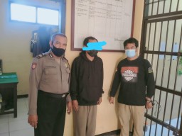 Tersinggung Posting WA, Kakek Ponorogo ini Hajar Tetangganya Berdarah-darah