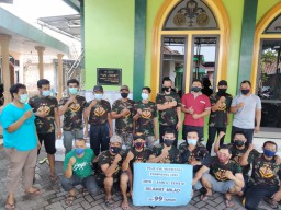 Di Masa PPKM, Ormas Pejuang Siliwangi Indonesia 1922  DPD Jatim Bersihkan Masjid