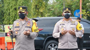 Kapolresta Sidoarjo Pimpin Hening 60 Detik Heningkan Cipta Agar Pandemi Segera Berlalu