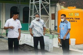 Gerak Cepat, Anggota DPR RI ini Atasi Kesulitan Air Bersih di Desa Kedungboto, Kecamatan Porong Sidoarjo