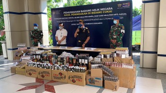 Bea Cukai Sidoarjo Musnahkan Jutaan Rokok Ilegal dan Barang Ilegal Lainnya Senilai 10 Miliar