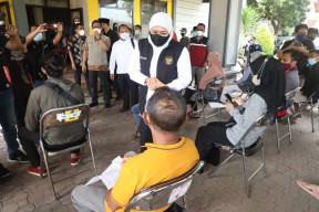 Vaksinasi untuk Difabel di Jatim Mulai Pekan Depan, Gubernur : Pakai Vaksin Sinopharm