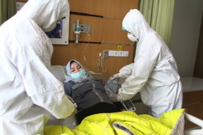 Kerja Keras Tangani Pasien Covid-19, Insentif Sejumlah Dokter di Jatim Malah Tersendat