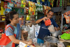 Pemkot Surabaya Bakal Luncurkan Aplikasi E-Peken Dorong Toko Kelontong dan UMKM