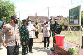 Kasdam dan Wakapolda Jatim Datangi Lamongan, Ingatkan Masyarakat Jadikan Prokes sebagai Kebutuhan
