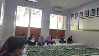 Kontrol Penggunaan Teknologi Bagi Remaja, Mahasiswa dan Dosen UPN Jatim Kenalkan Aplikasi Detektor Waktu