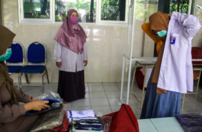 Siswa SD&SMP Negeri di Gresik Terima Bantuan Seragam Rp 600 Ribu, SD&SMP Swasta Rp 250 Ribu, MI&MTs Gigit Jari