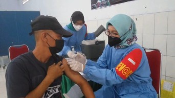 290 Warga LDII Terima Jalani Vaksinasi Bersama Polres Tulungagung