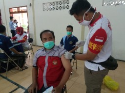 Ratusan Napi di Lapas Kelas IIB Tulungagung Antusias Ikuti Vaksinasi Covid-19