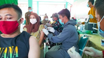 Dukung Pemerintah, Kodim 0813 Bojonegoro Gelar Vaksinasi Bagi Masyarakat Umum