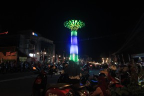 Jadi Pemicu Kerumunan, Lampu Merak di Jalan HOS Cokroaminoto Harus Dipadamkan
