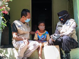 Kisah Anak Yatim-piatu Ponorogo, Tahunya Orang Tua Pergi Berobat