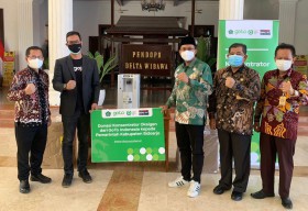 GoTo Bantu 10 Unit Alat Konsentrat Oksigen ke Pemkab Sidoarjo