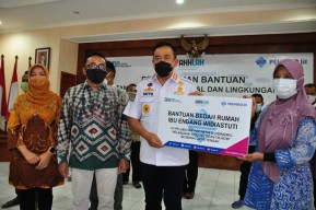 PT Pelindo III Lakukan Bedah 10 Rumah Warga Cilacap