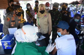Pemkab Mojokerto Kehabisan Vaksin, Capaiannya Baru 17,8 Persen