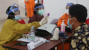Percepat Vaksinasi, Pemkab Jember dan PCNU Gelar Vaksin Santri