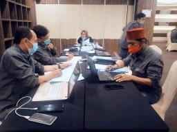 27 Wartawan Gresik Ikuti UKW Yang Digelar  Smelting Bareng KWG