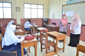Gresik Zona Orange, Tracking dan Vaksinasi Pelajar Menjadi Prioritas Utama
