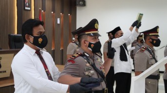 Belasan Perwira Polres Gresik Dimutasi