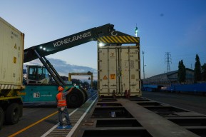 Hari Ini Angkutan Logistik KA di TPS Secara Regular Mulai Beroperasi Kembali