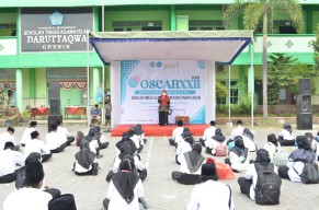 Hadiri Oscar di STAI Daruttaqwa, Wabup Gresik Sampaikan Program Beasiswa