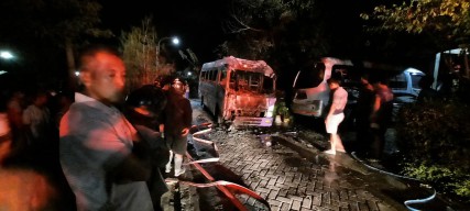 Akibat Korsleting Listrik, Elf di Ponorogo Terbakar