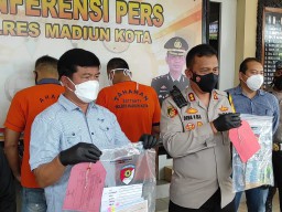 Polisi Palsu Tipu Guru Madiun hingga Rp 68 Juta