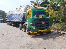 Terobos Petugas Buka Tutup Jalan, Pemotor Asal Cerme Patah Kaki