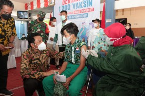 Desa di Sidoarjo Gelar Vaksinasi Berhadiah, Mulai Pulsa Internet Hingga Sepeda Gunung