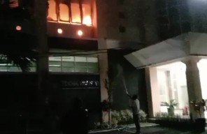 Gedung Fakultas Teknik Industri  Unibraw Terbakar Minggu Malam