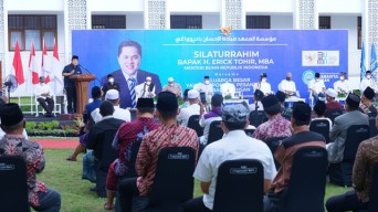 Menteri BUMN Erick Tohir Dorong Santri Banyuwangi Jadi Entrepreneurship