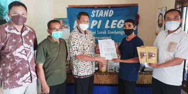 Kopi Kaki Gunung Ijen Banyuwangi Raih Sertifikat Organik