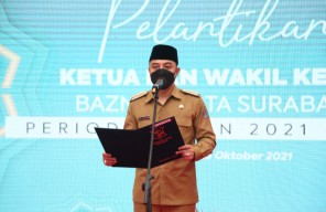 Lantik Pengurus BAZNAS Surabaya, Wali Kota Eri: Ini Jihad Melawan Kemiskinan