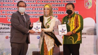 Bupati Jember Sebut Membaca Jadi Kunci Keberhasilan 