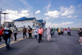 Bupati Jember Berencana Bangun Wisata Keliling Langit