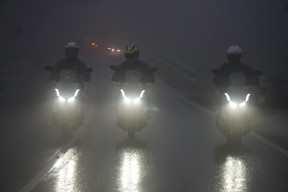 Cari Aman Berkendara Menjelang Musim Penghujan, Bigini Tips Riding dari MPM Honda