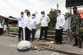 Warga Laporkan Jembatan Rusak, Wabup Subandi Jamin Akhir Oktober Beres