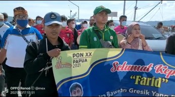 Farid, Atlet Takraw Peraih Medali Emas Diarak Ratusan Warga di Bawean
