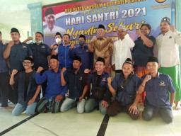 Refleksi Hari Santri, Nasdem Gresik Mondok Sehari di Ponpes Ihyaul Ulum