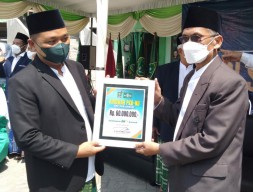 Momen Hari Santri, PKB Kirim Hadiah AMTV kepada PCNU Gresik