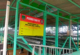 Berkedok UMKM, Industri Ternak di Gerbo Pasuruan Disegel Satpol PP