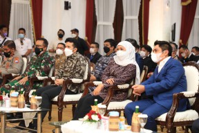 Khofifah Harap HIPMI Jatim Jadi Motor Penggerak Lokomotif Kebangkitan Ekonomi Jatim