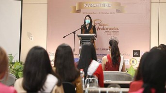 Saat Arumi Beri Wejangan Kepada 12 Finalis Putri Indonesia Jawa Timur