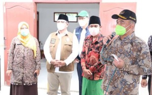 Menko Muhadjir Datangi Pesantren di Probolinggo, Begini yang Dilakukan