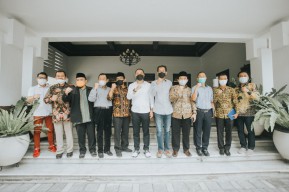 Jelang Penetapan APBD 2022, Wali Kota Eri Bertemu 10 Parpol Bahas Pembangunan Surabaya ke Depan