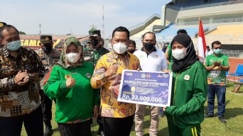 Hari Ini Bupati Gresik Serahkan Reward Atlet PON Papua, Paling Tinggi Rp22 Juta